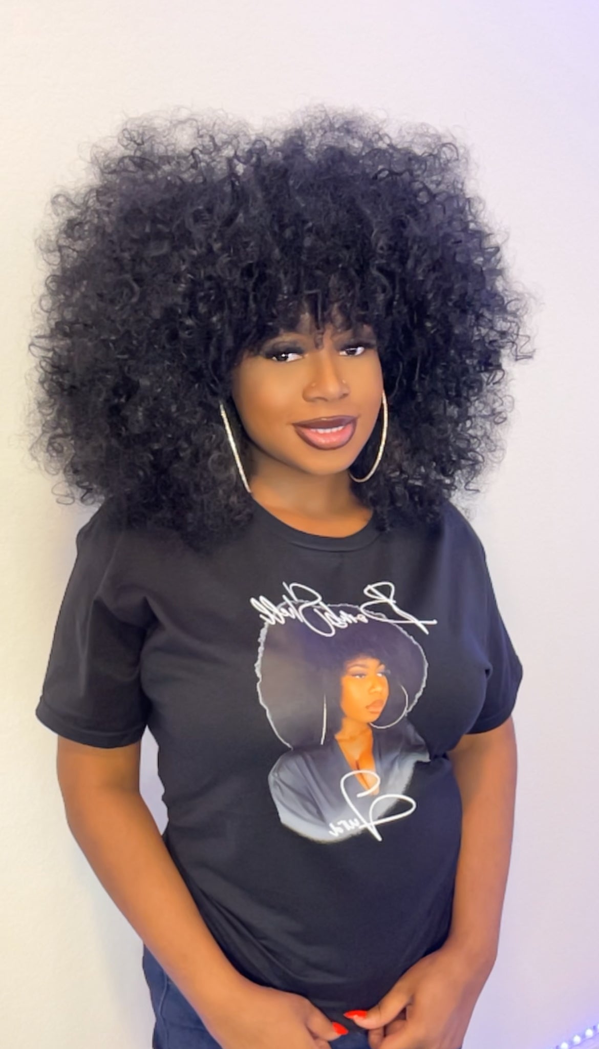 BOMBSHELL AURA AFRO TEE