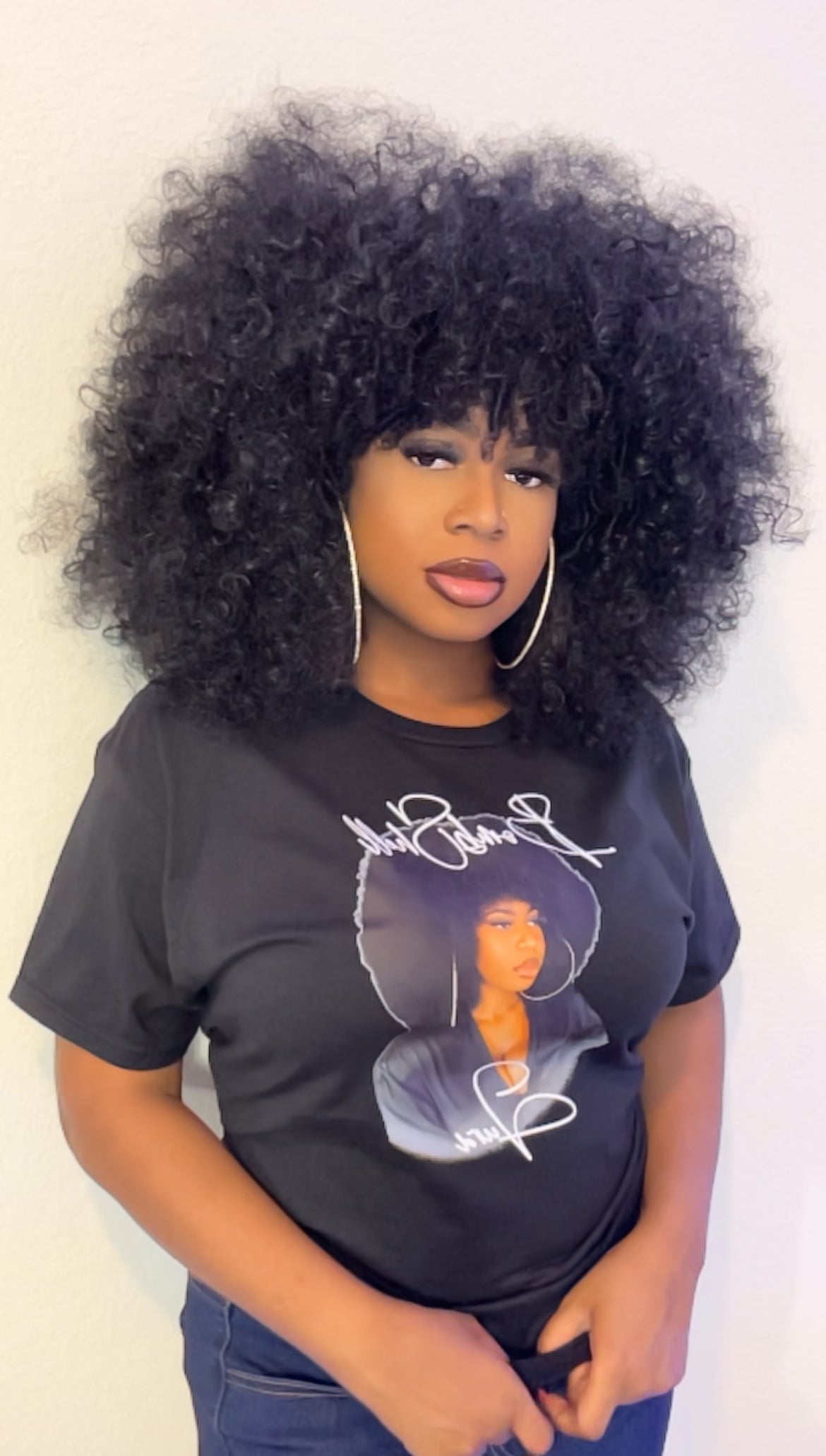 BOMBSHELL AURA AFRO TEE